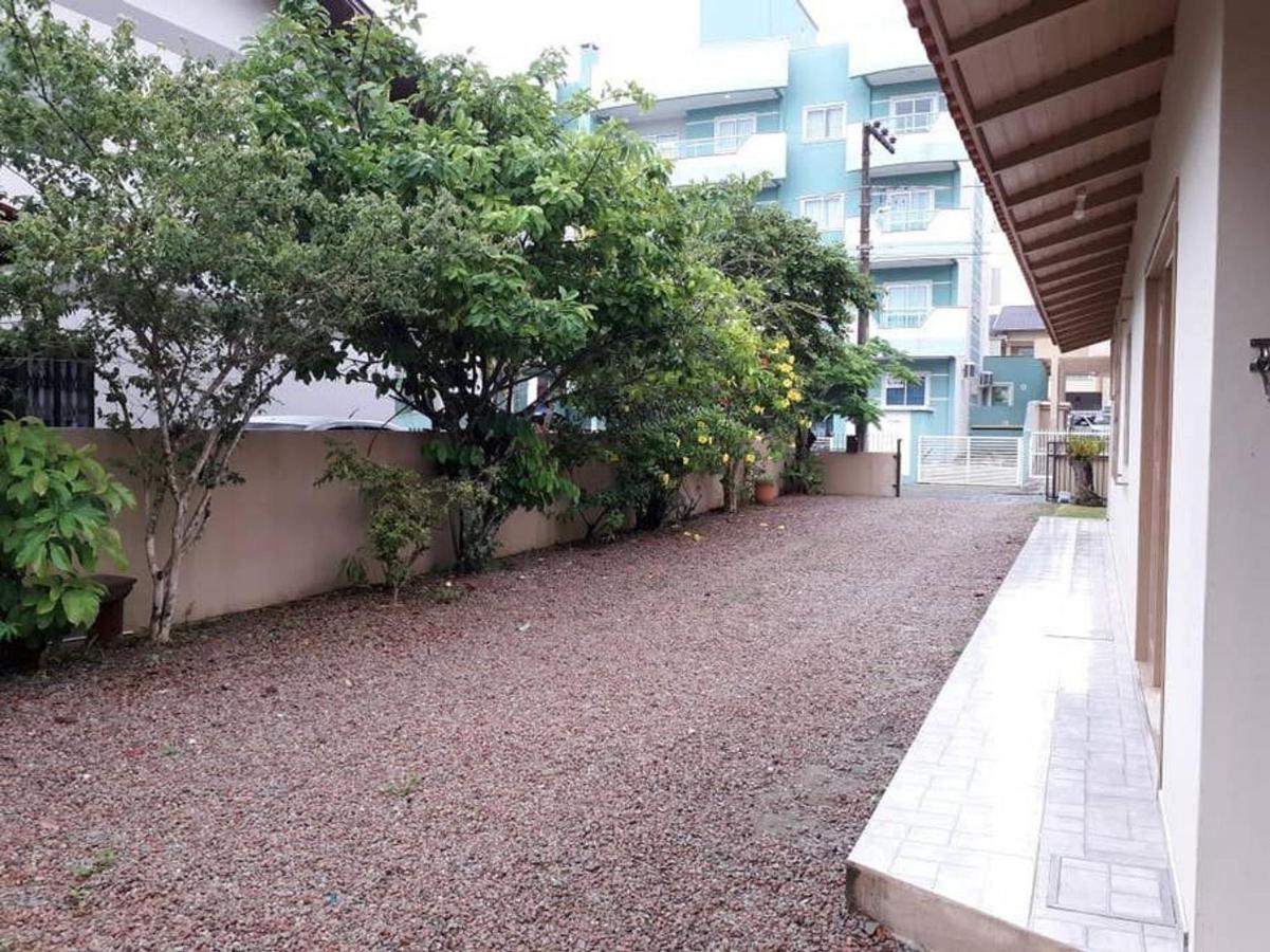Casa De 03 Dormitorios No Centro De Bombinhas Exterior foto